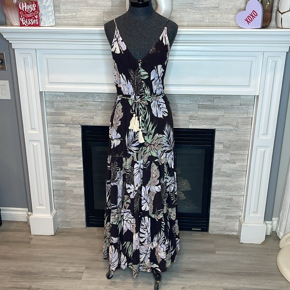 Dress Forum Floral Tropical Leaves Dress Size Small